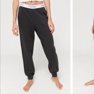 NWT Calvin Klein grey Sweatpants